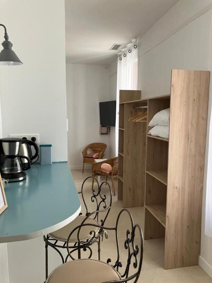 Appartement Calme Centre Ville A 80M Des Halles Narbonne Exterior photo